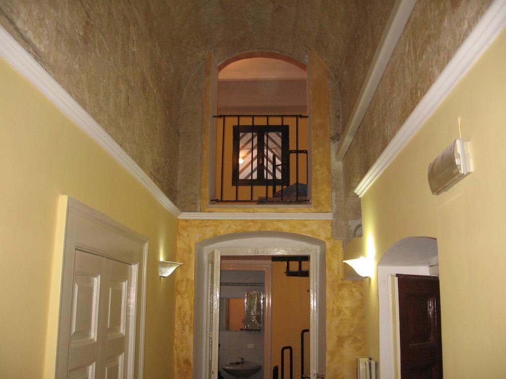Golden Dreams Bed & Breakfast Bari Room photo